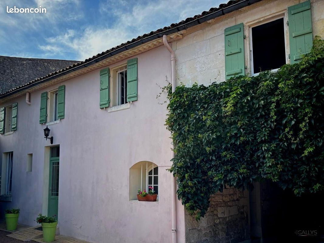 Maison 5 pièces 211 m² · à Nancras · 211 m² · 368 000 €