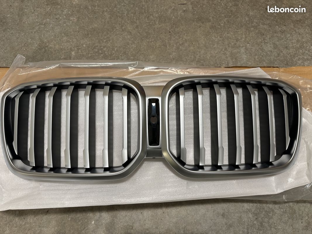 10627111 BMW X3 G01 Grille de calandre avant, 282,35