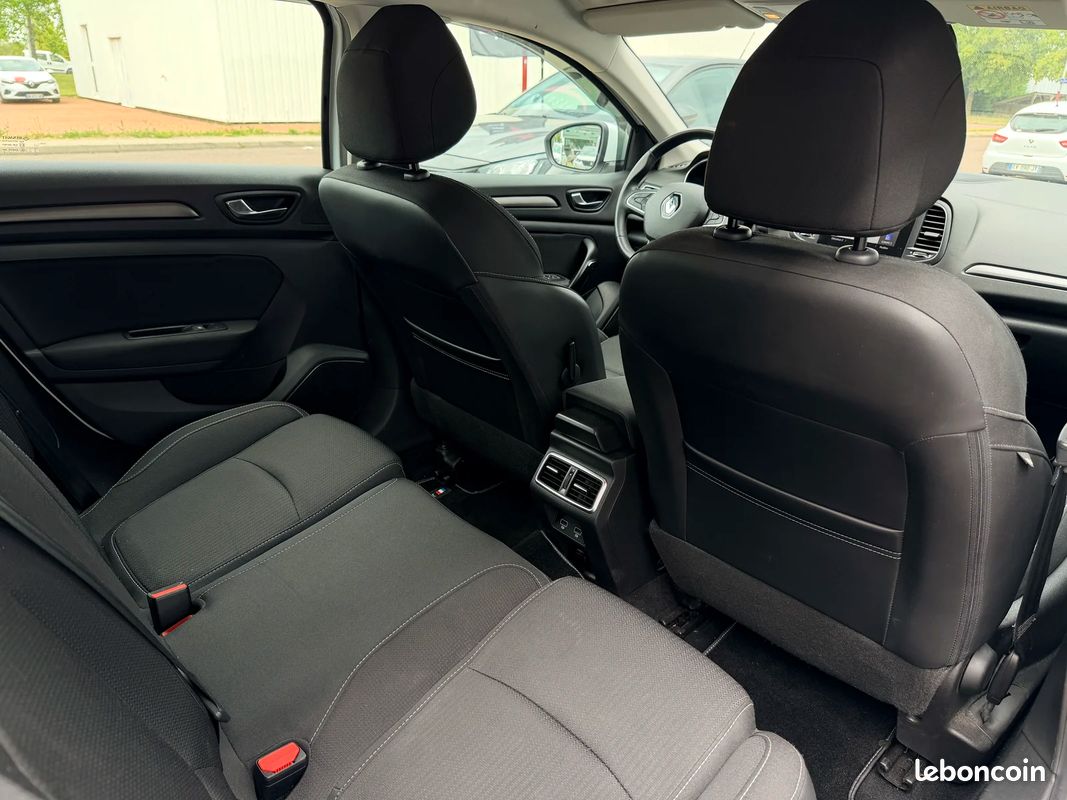 Renault MEGANE IV 1,5 DCI / SUIVIE ET ENTRETENUE / (image 26)