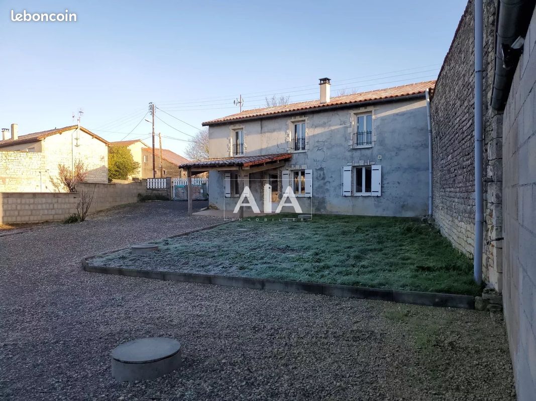 Maison 4 pièces 97 m² - Courcôme 16240 (image principale 9)