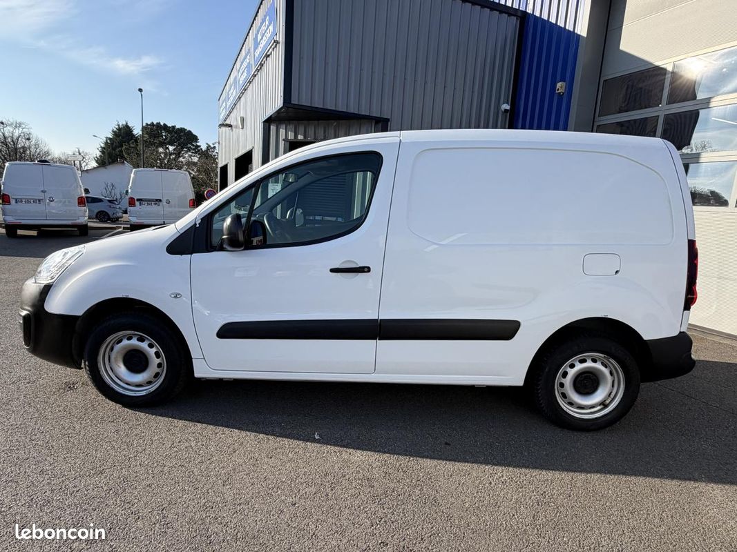 CITROEN BERLINGO 1.6 BlueHDi - 75 III FOURGON Fourgon M Club 1000 kg PHASE 1 (image 2)