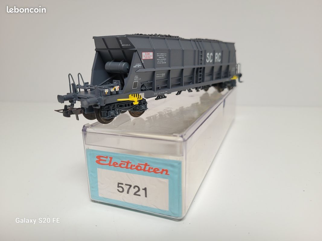 Train wagon N° 5721 Wagon trémie à bogies de SC RC Electrotren Horansport de houille (image 1)