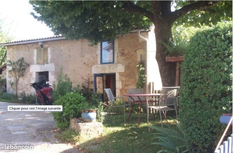 Local commercial 1 pièce 10 m² · à Quinsac · 10 m² · 270 €