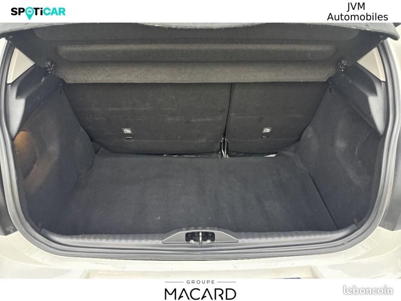 Citroen C3 1.2 PureTech 110ch S&S Shine 120-123g (image 8)
