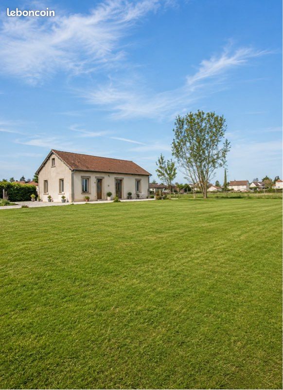 Maison 1 pièce 120 m² · à Vendat · 120 m² · 140 000 €