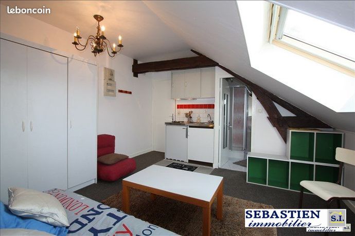 Studio 1 pièce 12 m²