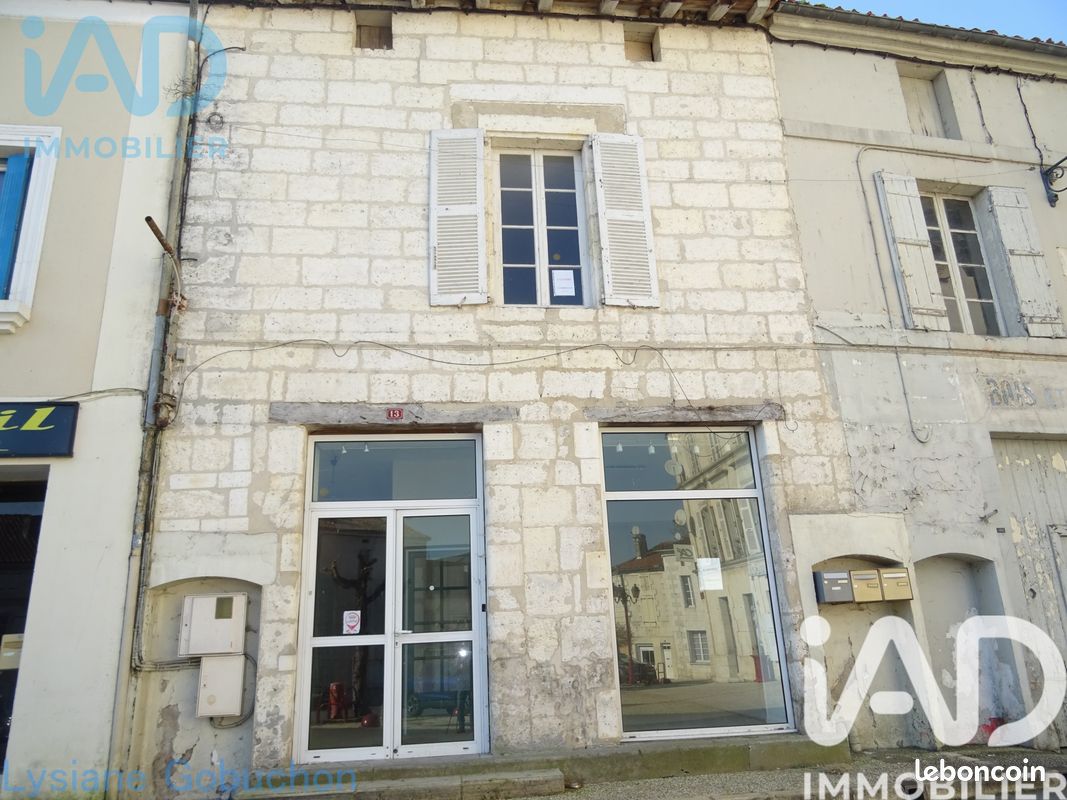 Maison 6 pièces 146 m² · à Mareuil en Périgord · 146 m² · 84 000 €
