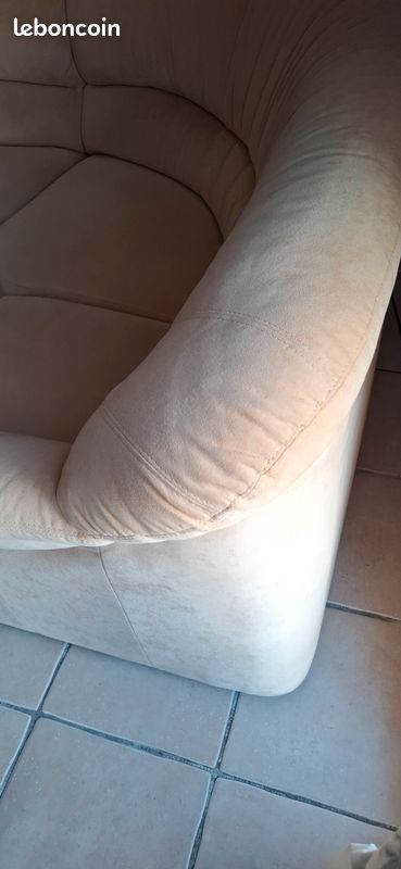 Affaire  Canapé d'angle beige 4 places, en alcantara, démontable en 2 pièces (image 4)