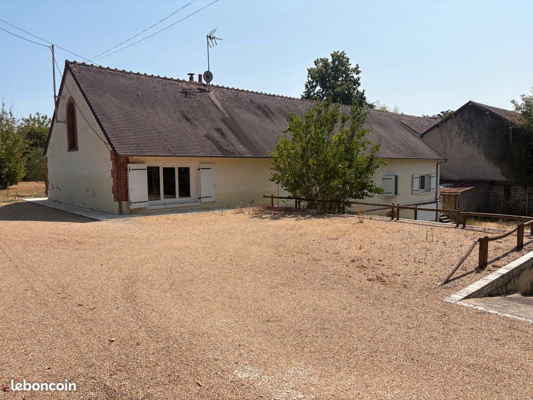 Maison 6 pièces 165 m² · à Chitenay · 165 m² · 215 000 €