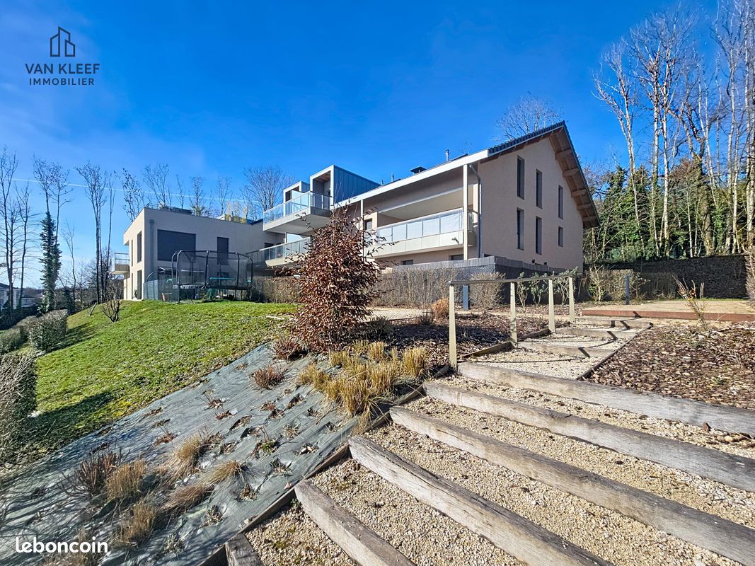 Appartement 3 pièces 68 m² · à Divonne-les-Bains · 68 m² · 461 000 €