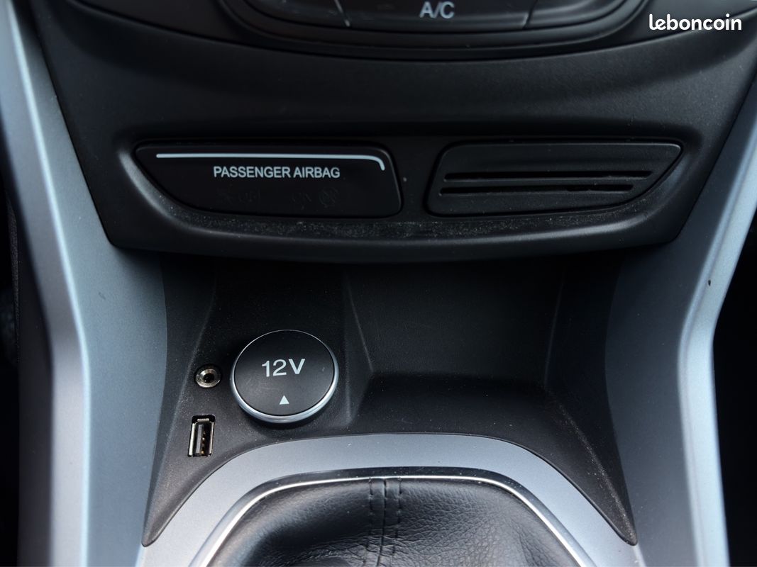 FORD B-MAX 1.5 TDCi 75 SS Titanium (image 19)