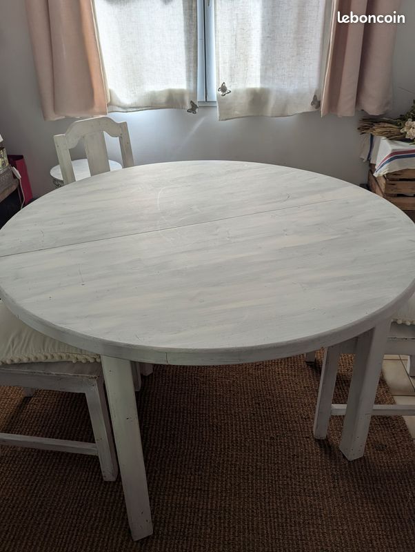 Table en pin Massif (image 1)