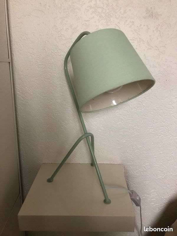 Lampe de chevet (image 1)