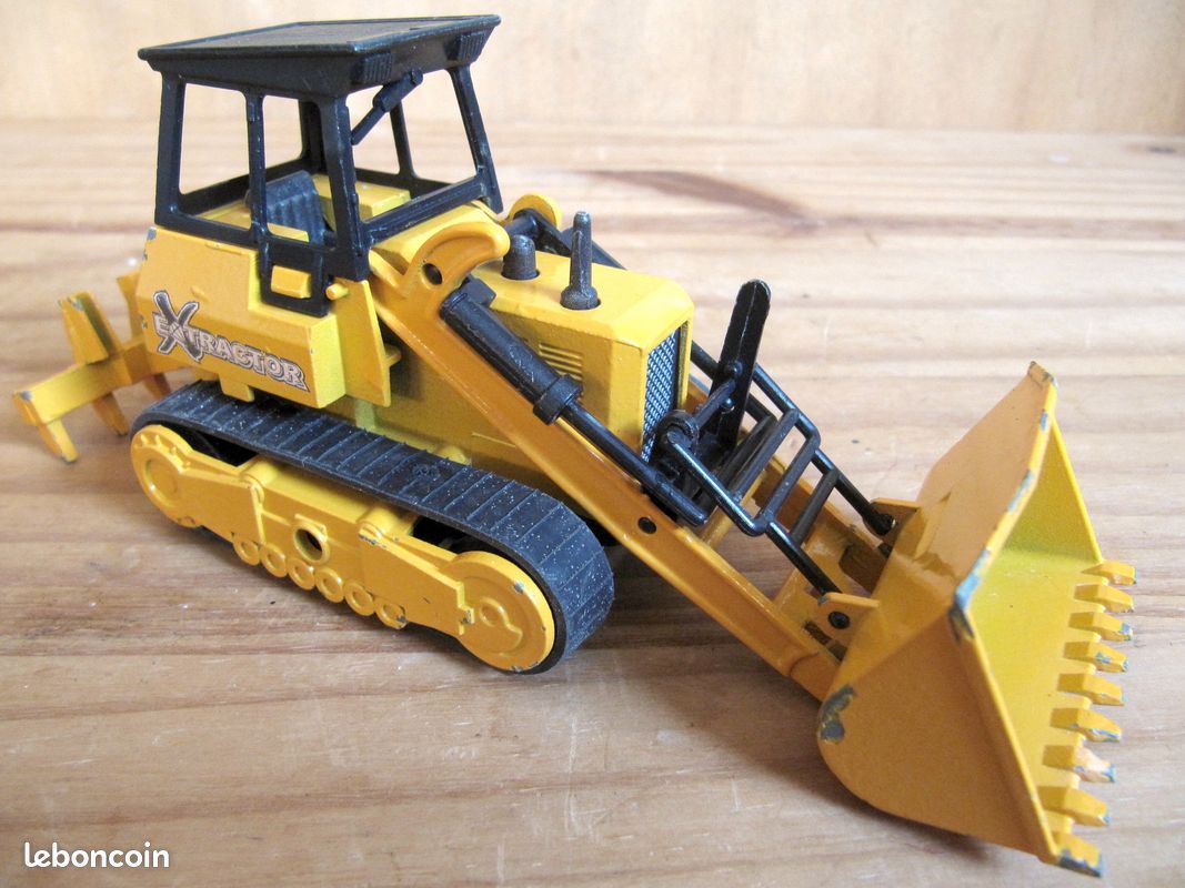 Lot Majorette Années 70 – Tractopelle Et Bulldozer – Neufs En Boîte D'origine – France