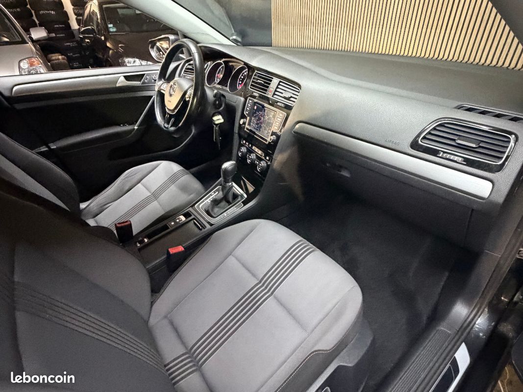 VOLKSWAGEN GOLF 1.6 TDI 110 BlueMotion Technology FAP Allstar DSG7 (image 21)