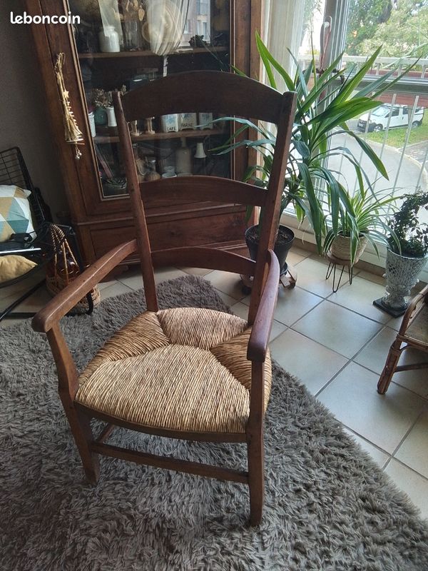 Fauteuil assise paille (image 1)