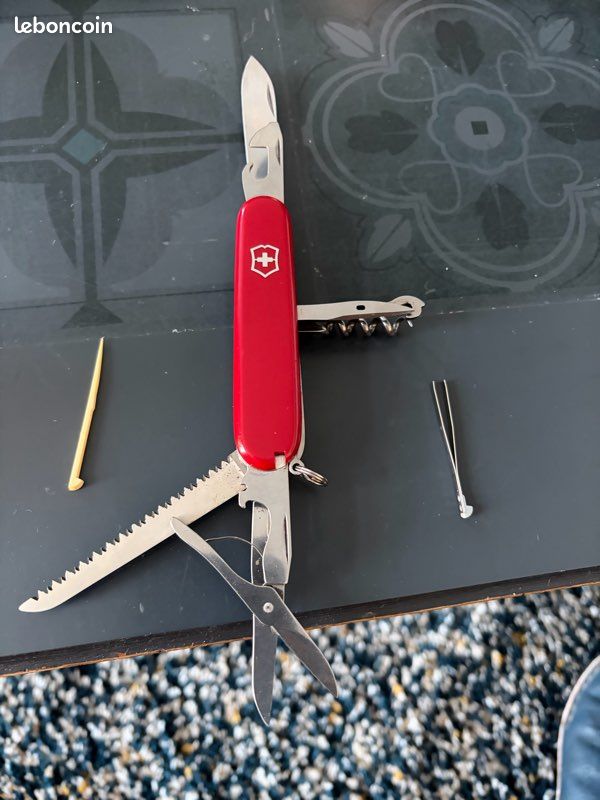 Couteaux SUISSE VICTORINOX Officier très bon état (image 1)