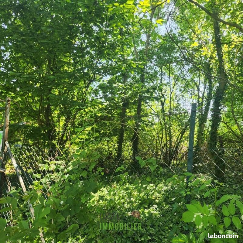 Terrain 472 m² · à Clermont · 15 000 €