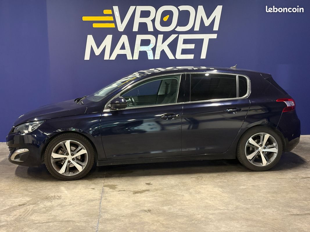 PEUGEOT 308 1.2 130ch ALLURE - Toit panoramique - Suivi complet - Climatisation (image 3)