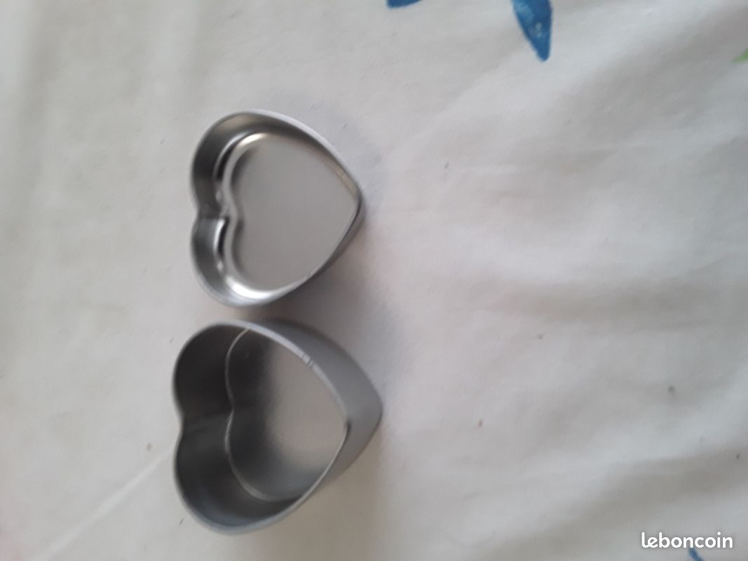Petite boite en forme de coeur pour bijoux ou cachets (image 2)