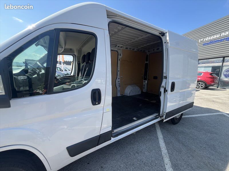 Peugeot Boxer FGN 2 PORTES LATERALES 335 L2H2 2.2 BLUEHDI 140 3T5 (image 8)