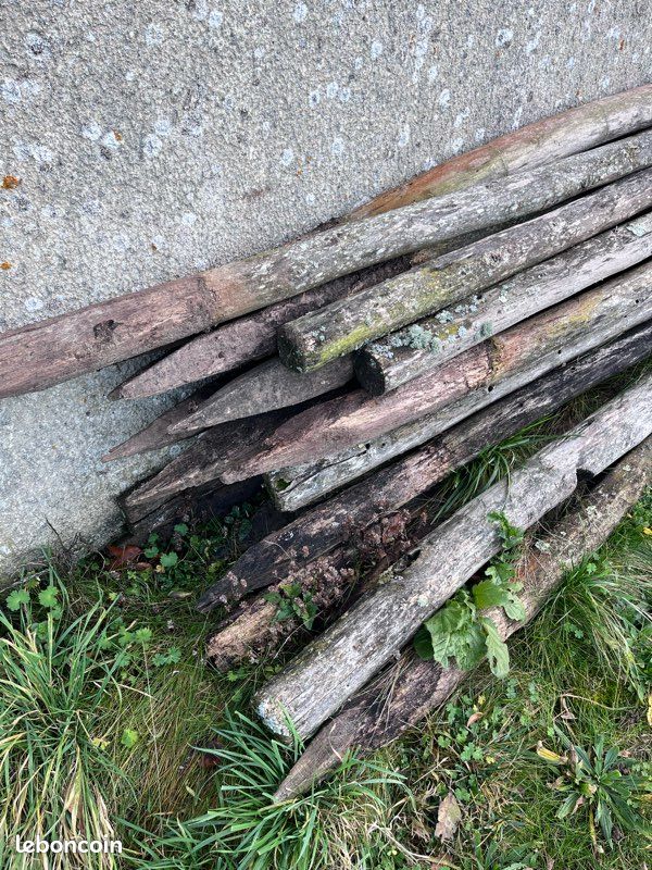Piquets en bois (image 2)