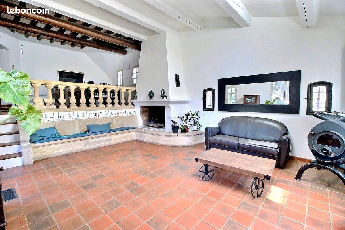 Maison 4 pièces 167 m² · à Bouc-Bel-Air · 167 m² · 598 000 €
