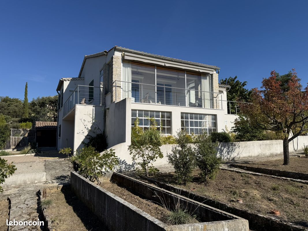 Maison 4 pièces 95 m² · à Puyméras · 95 m² · 459 000 €