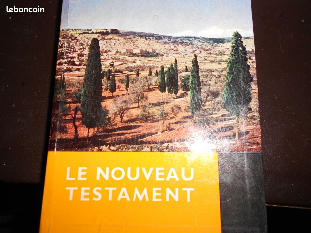 Livre le nouveau testament (image 1)