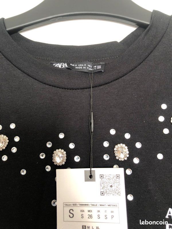 T-shirt Zara Collection Noir à Manches Courtes - Brodé De Papillons Brillants - Taille XL - Neuf Sans étiquette