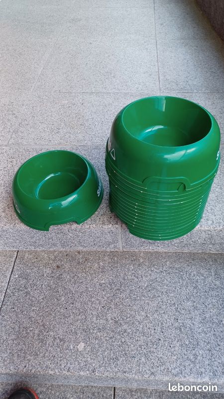 Gamelles neuves pour chien (image 2)