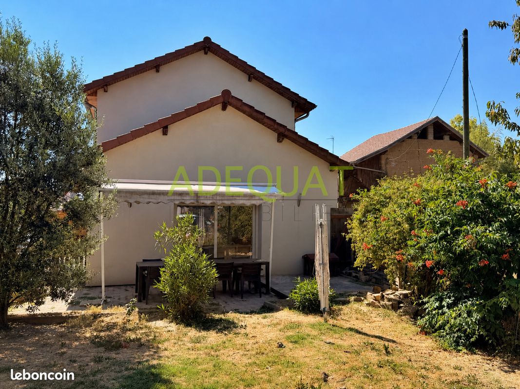 Maison 4 pièces 158 m² · à Montcarra · 158 m² · 249 500 €
