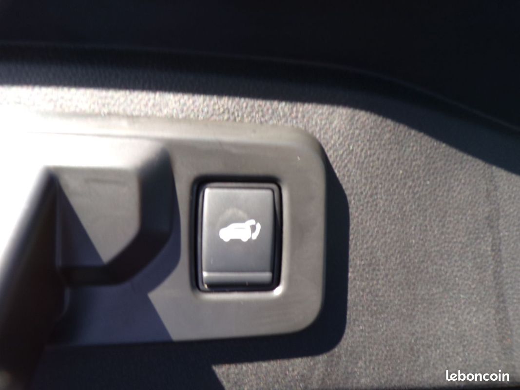 Renault ESPACE VI 1.2 E-TECH FULL HYBRID 200CH ESPRIT ALPINE 7 PLACES - 24 (image 6)