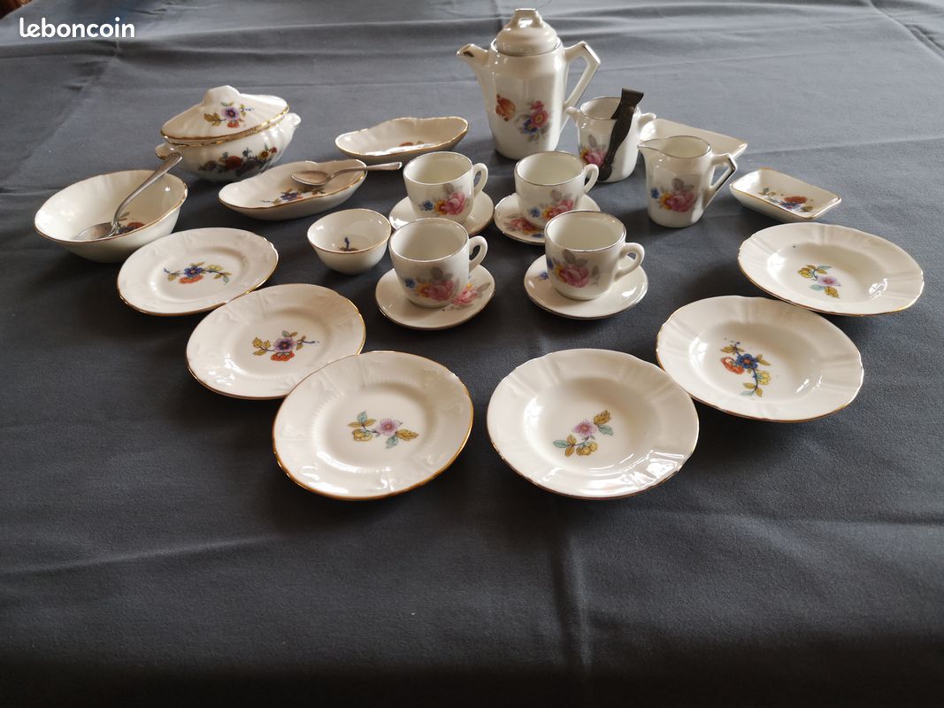 LOT DE DINETTE De Poupee Ancienne En Verre Portieux EUR 35,00 - FR