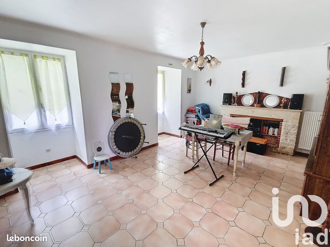 Longère 7 pièces 180 m² - Marthon 16380 (image principale 14)