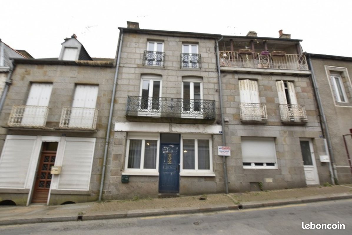 Maison 6 pièces 148 m² · à Val-Couesnon · 148 m² · 79 900 €