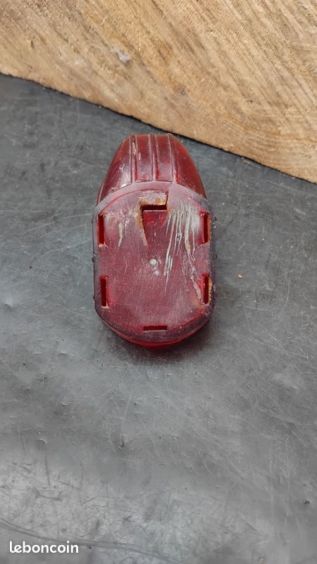 Cabochon feu arrière droit CIBIE 8076E - RétrOptic'Auto