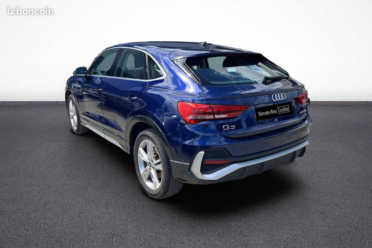 AUDI Q3 Sportback 45 TFSIe 245 ch S tronic 6 S line (image 4)