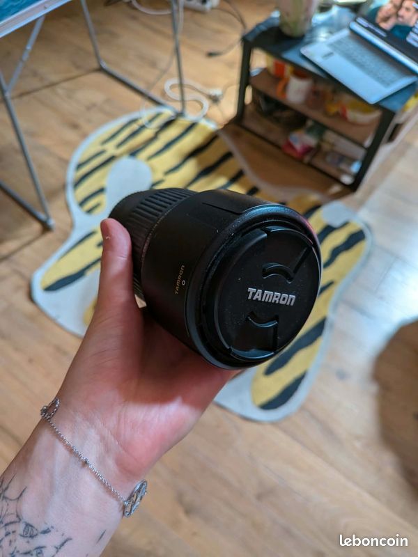 Objectif Tamron monture Canon AF 70-300mm F/4-5.6 Di LD Macro 1 : 2 (image 1)