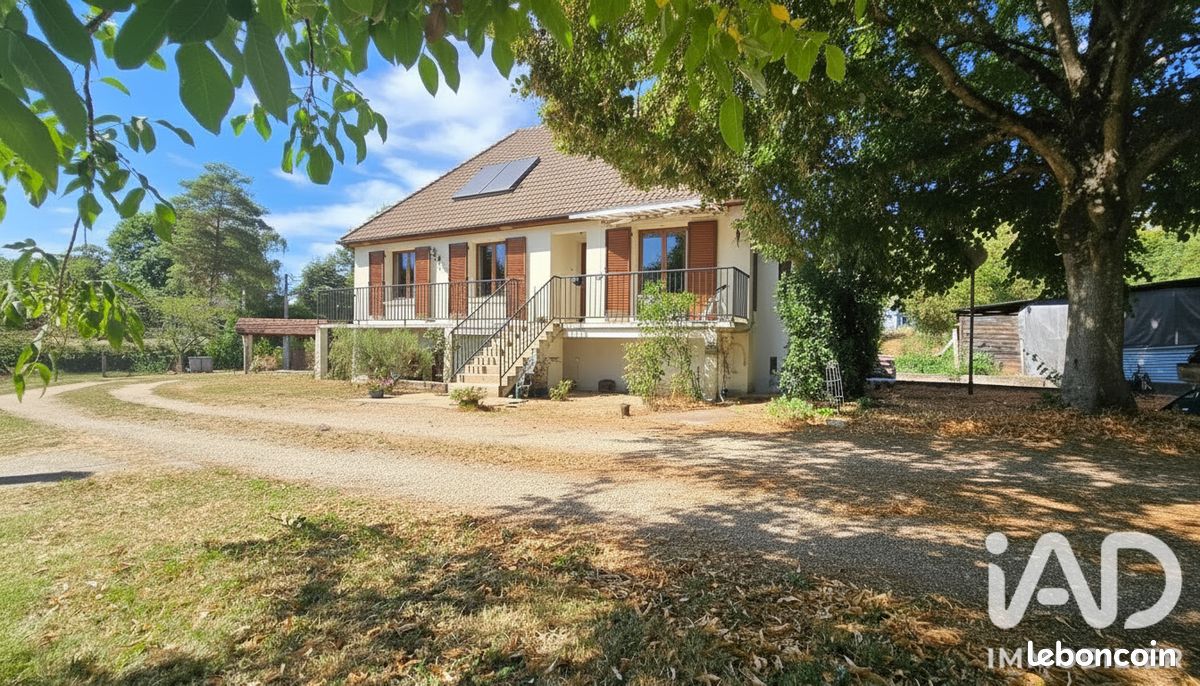 Maison 5 pièces 111 m² · à Lételon · 111 m² · 169 000 €