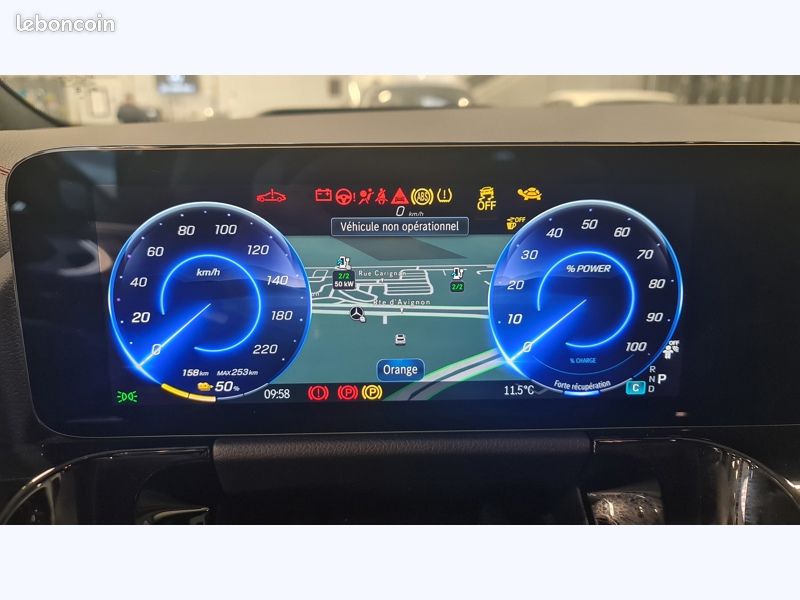 Mercedes EQA 250+ AMG Line (image 22)