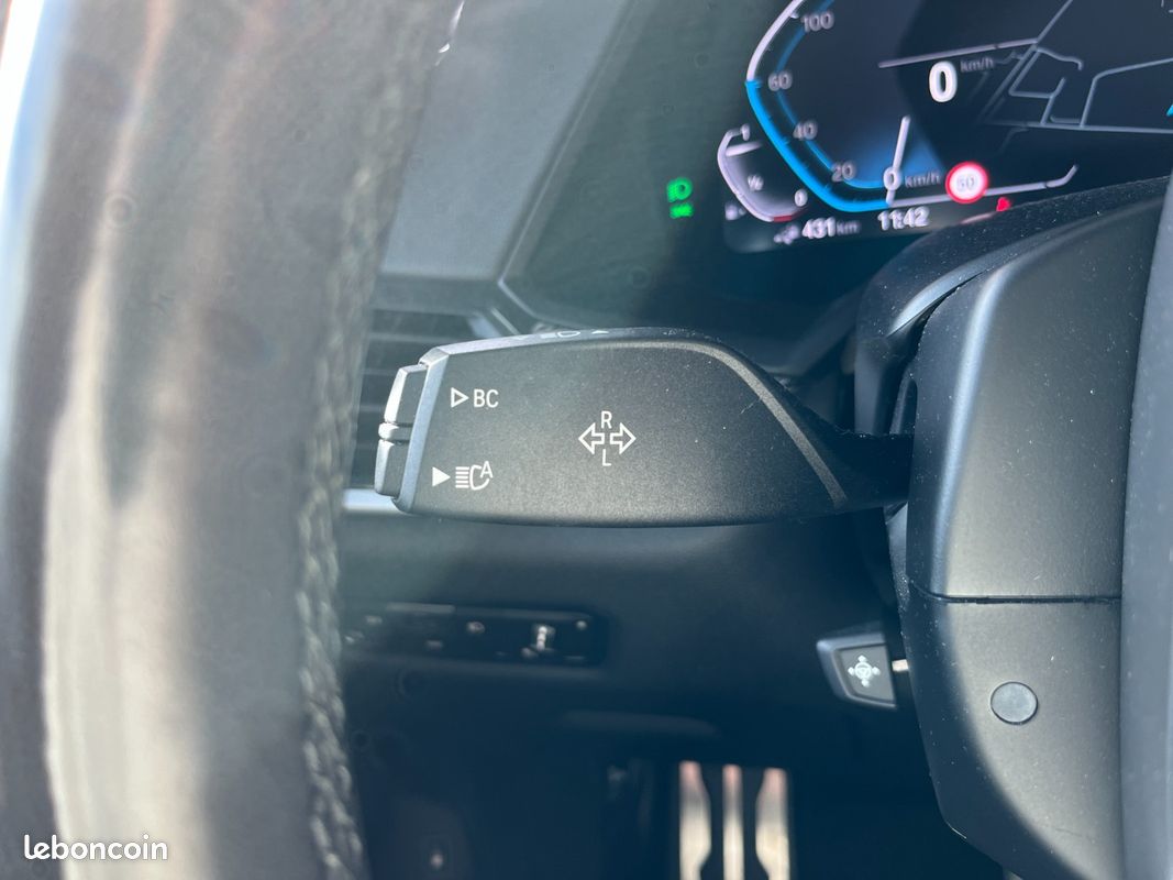 BMW X5 G05 xDrive 45e 394 CV BVA8 M Sport + TVA RÉCUPÉRABLE + TOIT OUVRANT + APPLE CARPLAY + CAMERA 360° + S (image 17)