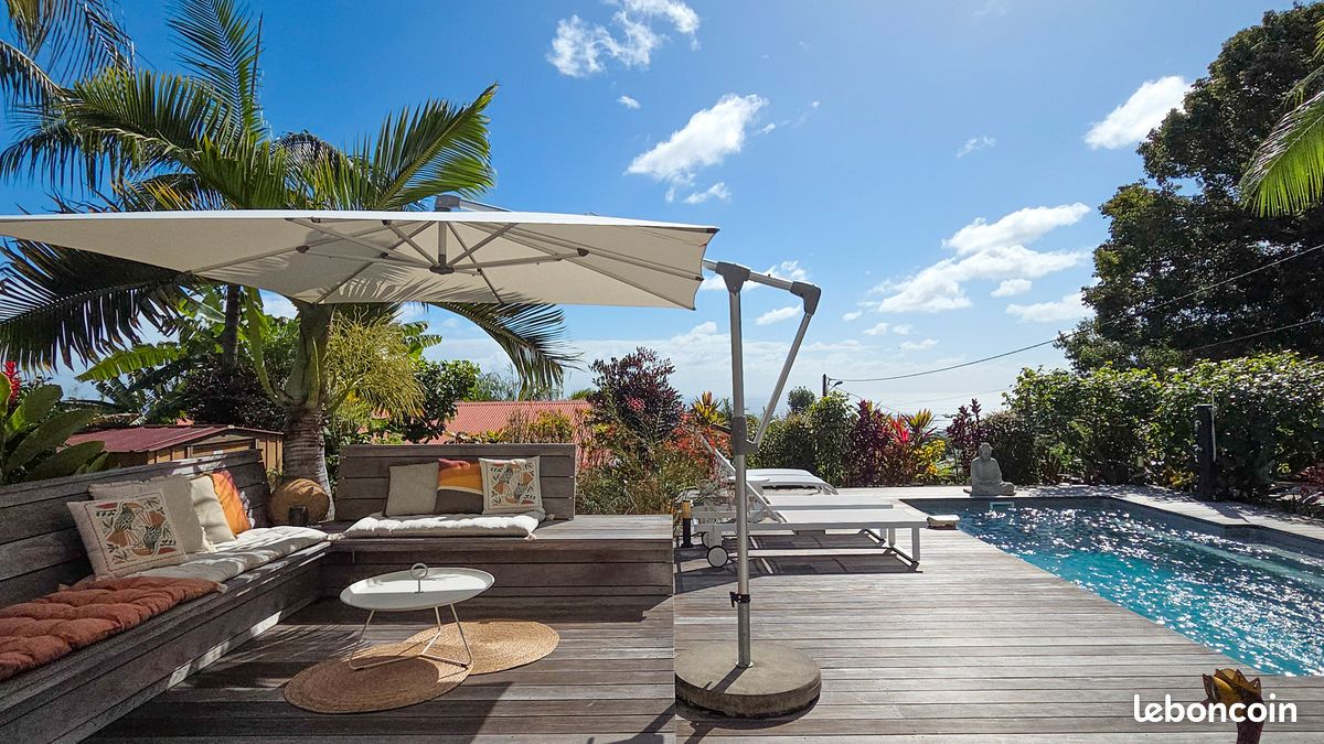 Maison 5 pièces 103 m² · à Sainte-Marie · 103 m² · 550 000 €