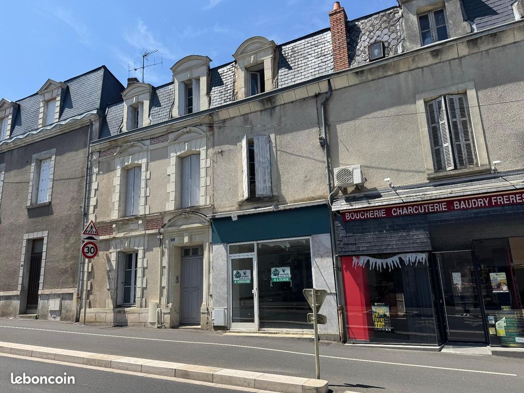 110 m² THOUARS · 110 m² · 86 400 €