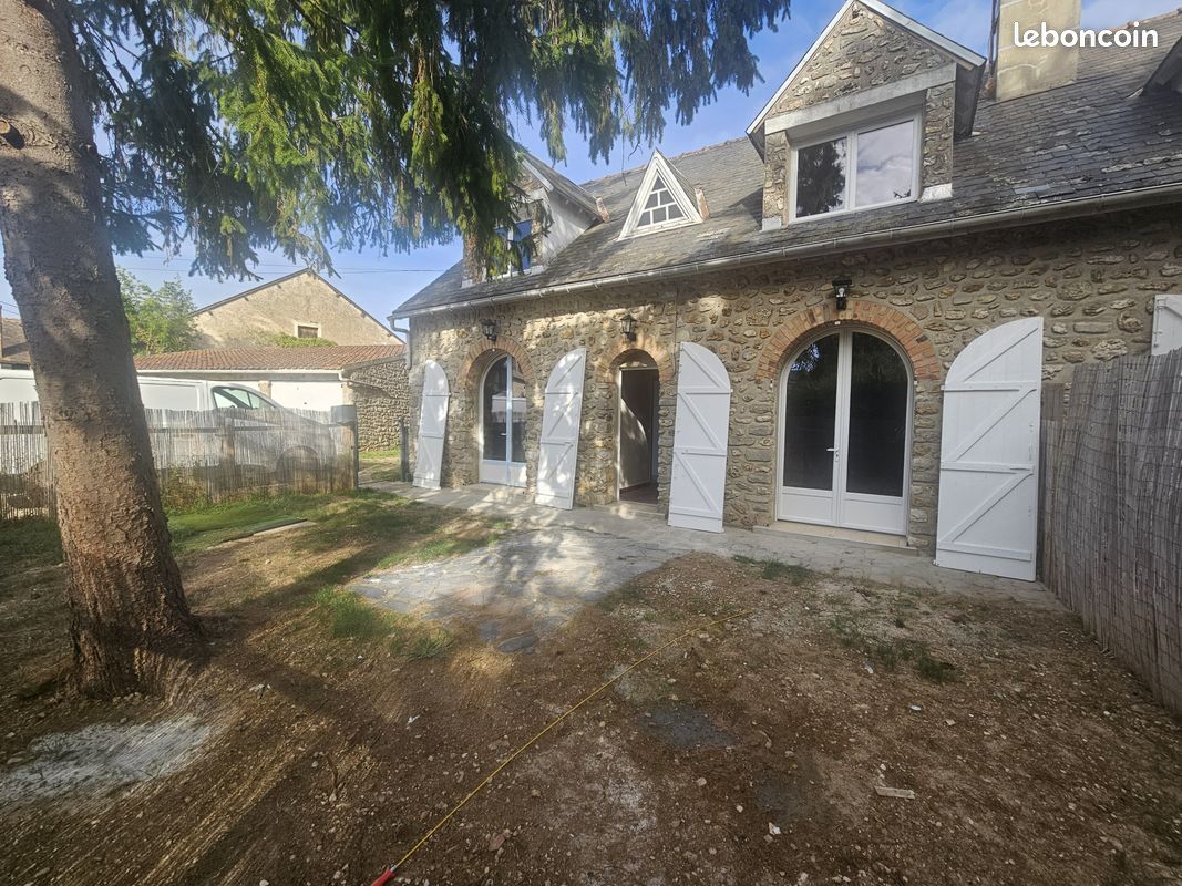 Maison 6 pièces 132 m² · à Roinville · 132 m² · 1 300 €/mois