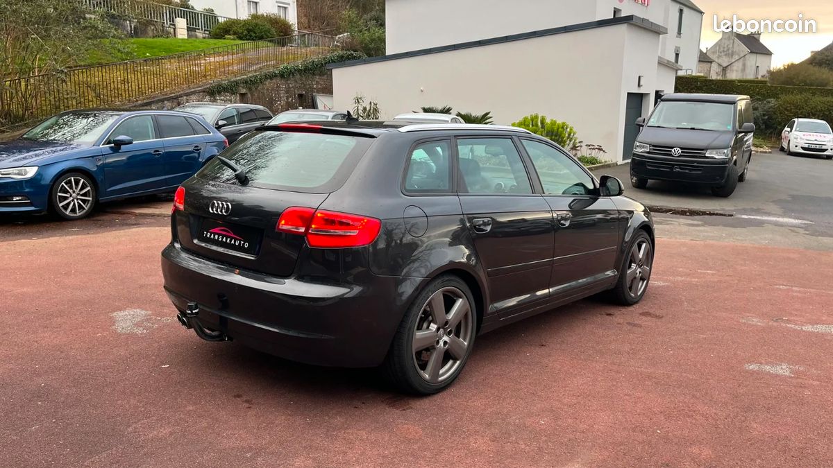 AUDI A3 SPORTBACK 3.2 V6 250 Quattro Ambition Luxe S tronic / TOIT OUVRANT / BOSE (image 5)