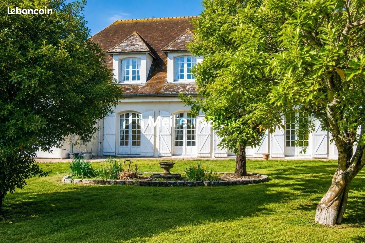 Maison 10 pièces 320 m² · au Neubourg · 320 m² · 249 990 €