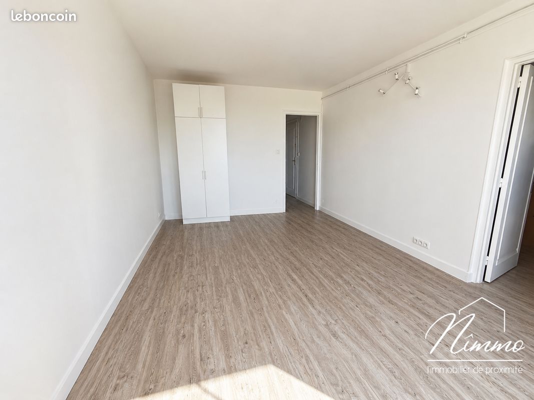 Appartement 2 pièces 45 m² · à Nîmes · 45 m² · 49 000 €