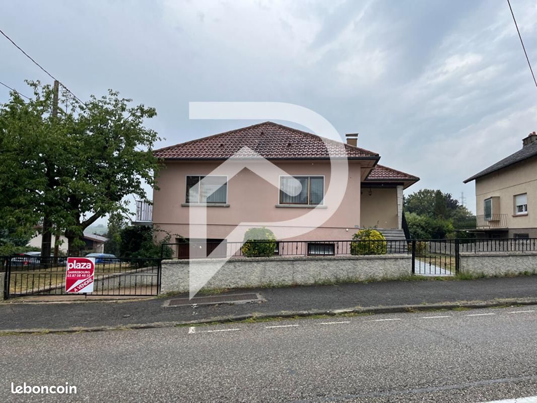 Maison 6 pièces 216 m² · à Sarrebourg · 216 m² · 233 000 €
