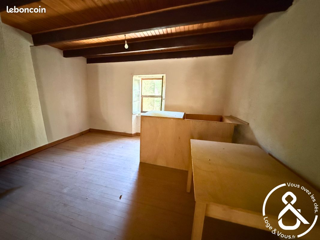 Maison 4 pièces 106 m² · à Cambounès · 106 m² · 35 000 €